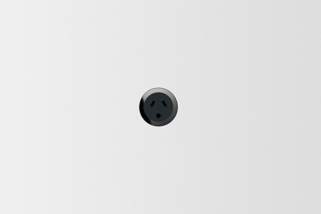 ZETR 48 Carbon Black outlet round pin in mirror